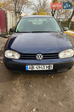 Хэтчбек Volkswagen Golf 2002 в Крыжополе