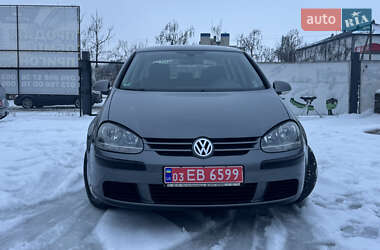 Хетчбек Volkswagen Golf 2004 в Білій Церкві