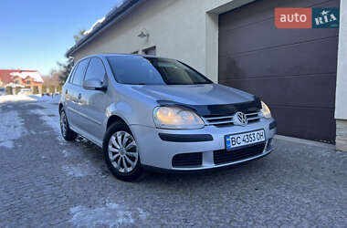 Хэтчбек Volkswagen Golf 2006 в Жовкве