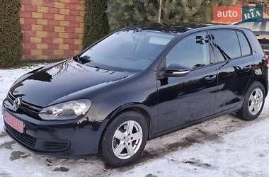 Хэтчбек Volkswagen Golf 2011 в Луцке