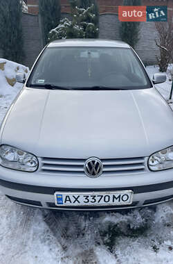 Універсал Volkswagen Golf 2000 в Харкові