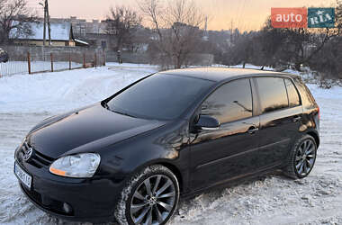 Хэтчбек Volkswagen Golf 2005 в Запорожье