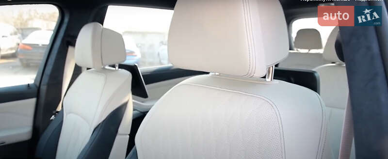 Volkswagen Golf 2000