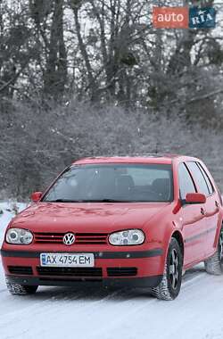 Хэтчбек Volkswagen Golf 1997 в Змиеве