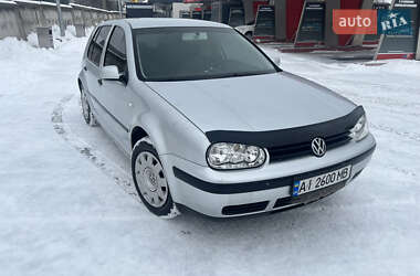 Хэтчбек Volkswagen Golf 2003 в Борисполе