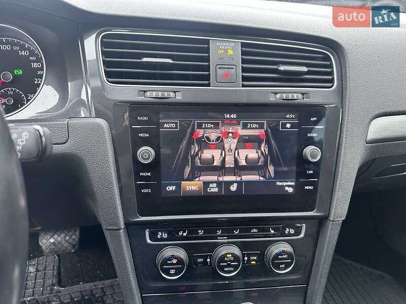 Универсал Volkswagen Golf 2019 в Луцке