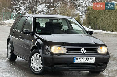 Хэтчбек Volkswagen Golf 2001 в Турке