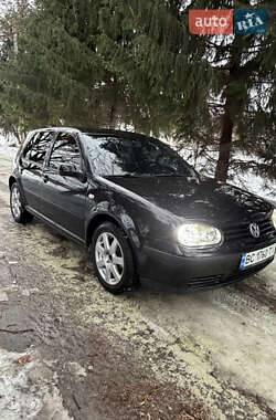 Хэтчбек Volkswagen Golf 2003 в Львове