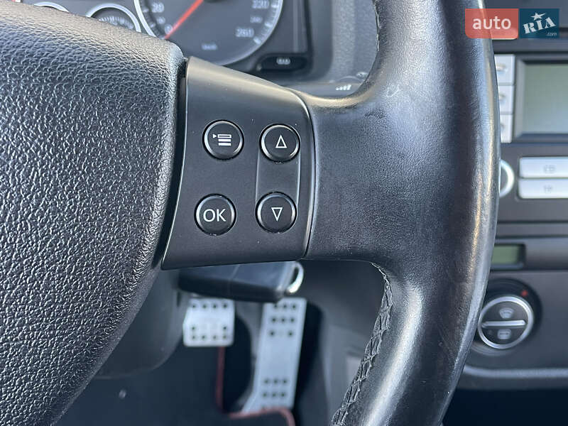 Хэтчбек Volkswagen Golf 2009 в Житомире