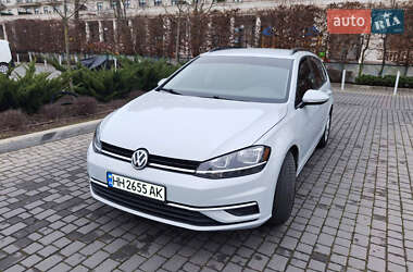 Універсал Volkswagen Golf 2017 в Одесі