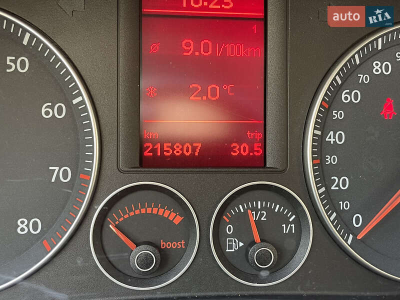 Хэтчбек Volkswagen Golf 2009 в Житомире