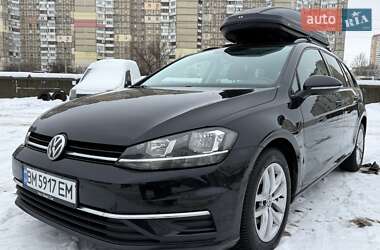 Универсал Volkswagen Golf 2018 в Киеве