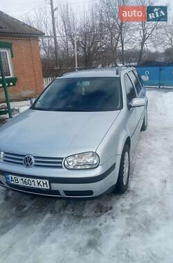 Універсал Volkswagen Golf 2002 в Вінниці