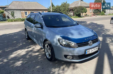 Універсал Volkswagen Golf 2010 в Братському