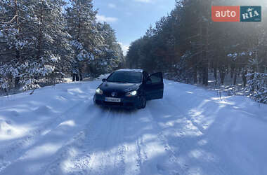 Хэтчбек Volkswagen Golf 2004 в Шепетовке