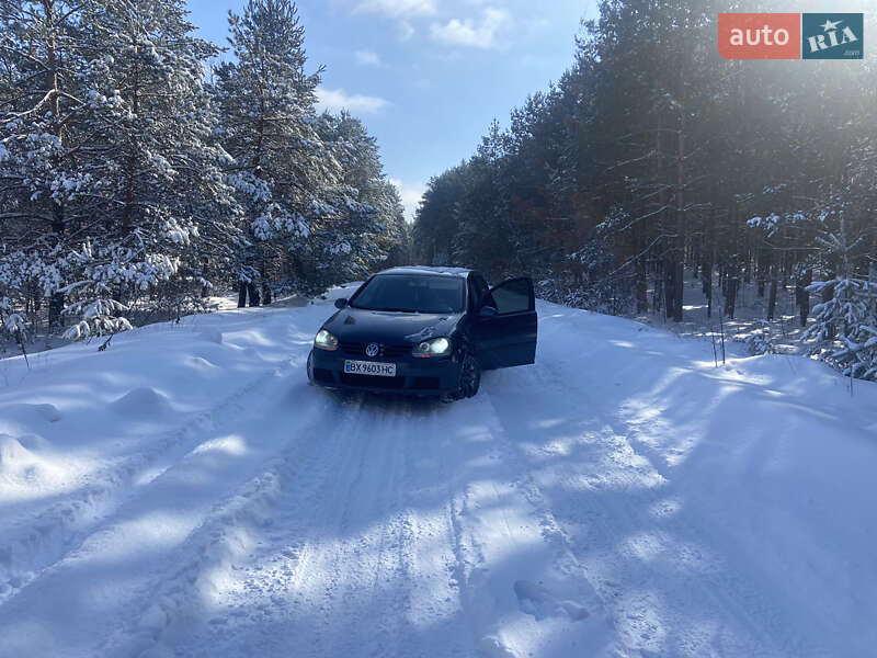 Volkswagen Golf 2004