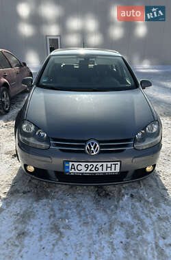 Хетчбек Volkswagen Golf 2008 в Луцьку