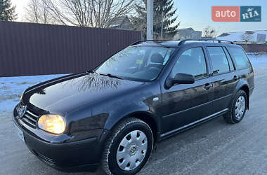 Універсал Volkswagen Golf 2002 в Житомирі