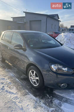 Хетчбек Volkswagen Golf 2009 в Луцьку