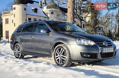 Універсал Volkswagen Golf 2009 в Тальному