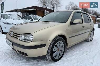 Хэтчбек Volkswagen Golf 2003 в Виннице