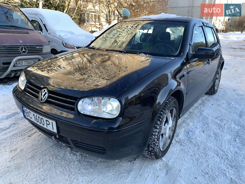 Volkswagen Golf 2003
