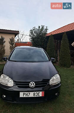 Хэтчбек Volkswagen Golf 2008 в Ужгороде