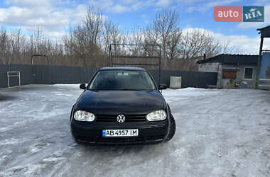 Хэтчбек Volkswagen Golf 2001 в Тульчине