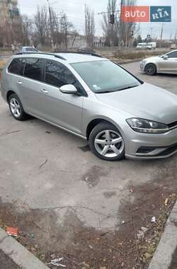 Универсал Volkswagen Golf 2017 в Кривом Роге
