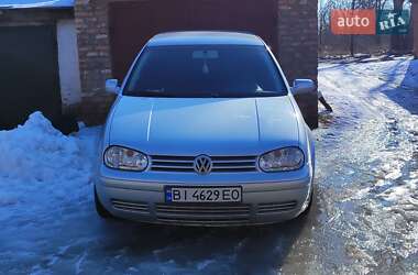 Хетчбек Volkswagen Golf 2003 в Полтаві