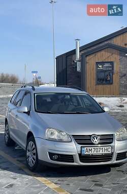 Универсал Volkswagen Golf 2008 в Звягеле