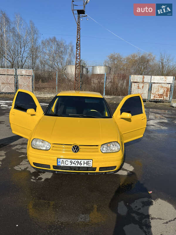 Volkswagen Golf 1998