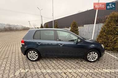 Хэтчбек Volkswagen Golf 2012 в Черновцах