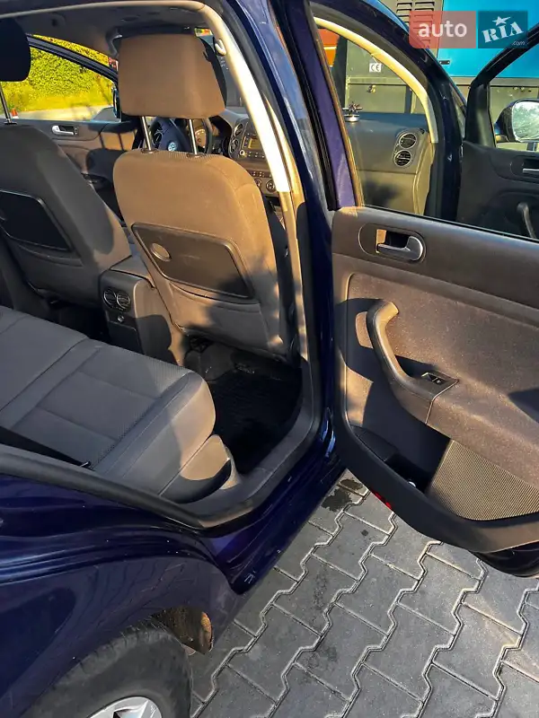 Volkswagen Golf 2005 VIN WVWZZZ1KZ6W550765 фото оголошення 4 з 51