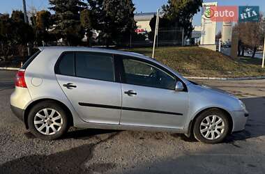 Хетчбек Volkswagen Golf 2006 в Рівному