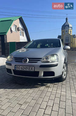 Хетчбек Volkswagen Golf 2005 в Кременці