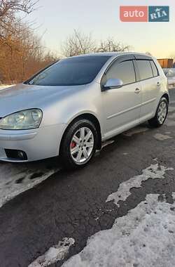 Хетчбек Volkswagen Golf 2004 в Шепетівці