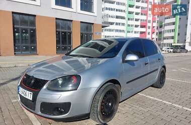 Хетчбек Volkswagen Golf 2004 в Львові