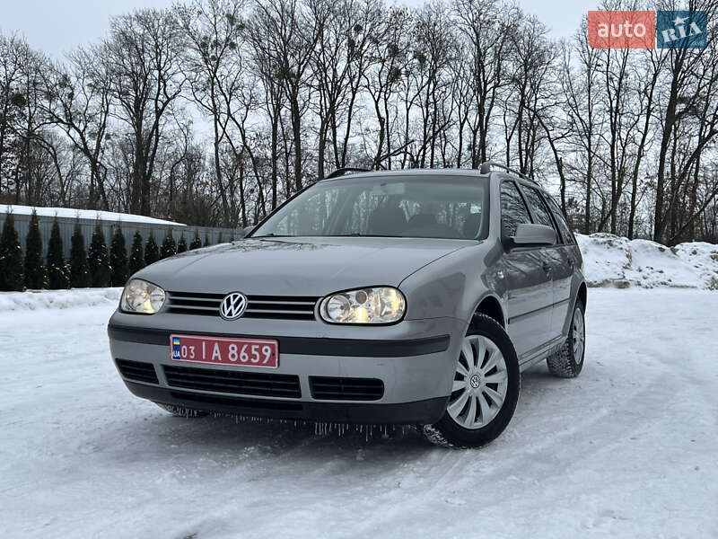 Volkswagen Golf 2004