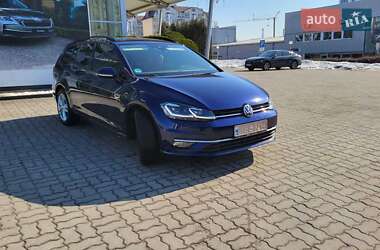 Универсал Volkswagen Golf 2019 в Луцке