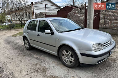 Хэтчбек Volkswagen Golf 2002 в Днепре