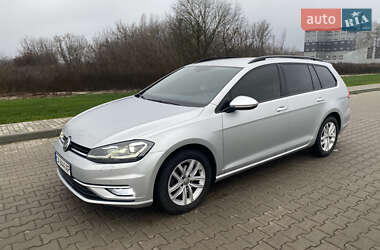 Универсал Volkswagen Golf 2018 в Черкассах