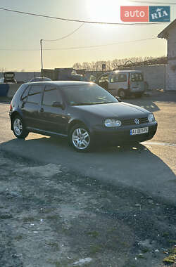 Хетчбек Volkswagen Golf 2003 в Жашківу