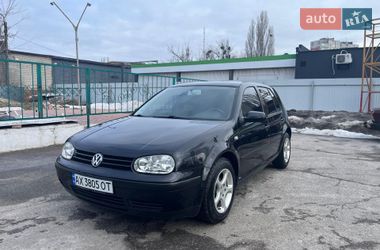 Хэтчбек Volkswagen Golf 2001 в Харькове