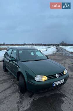 Хэтчбек Volkswagen Golf 1999 в Ичне