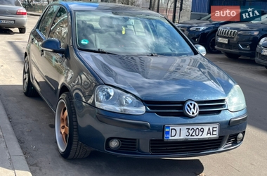 Хетчбек Volkswagen Golf 2004 в Києві