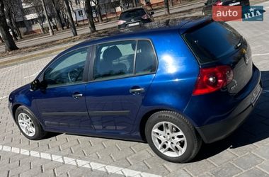 Хетчбек Volkswagen Golf 2005 в Рівному