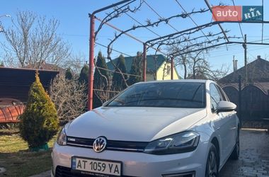 Хэтчбек Volkswagen Golf 2018 в Городке