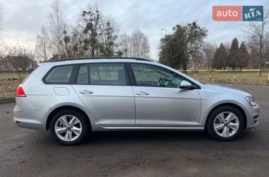 Універсал Volkswagen Golf 2017 в Рівному