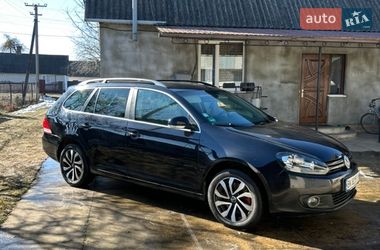 Универсал Volkswagen Golf 2009 в Сарнах